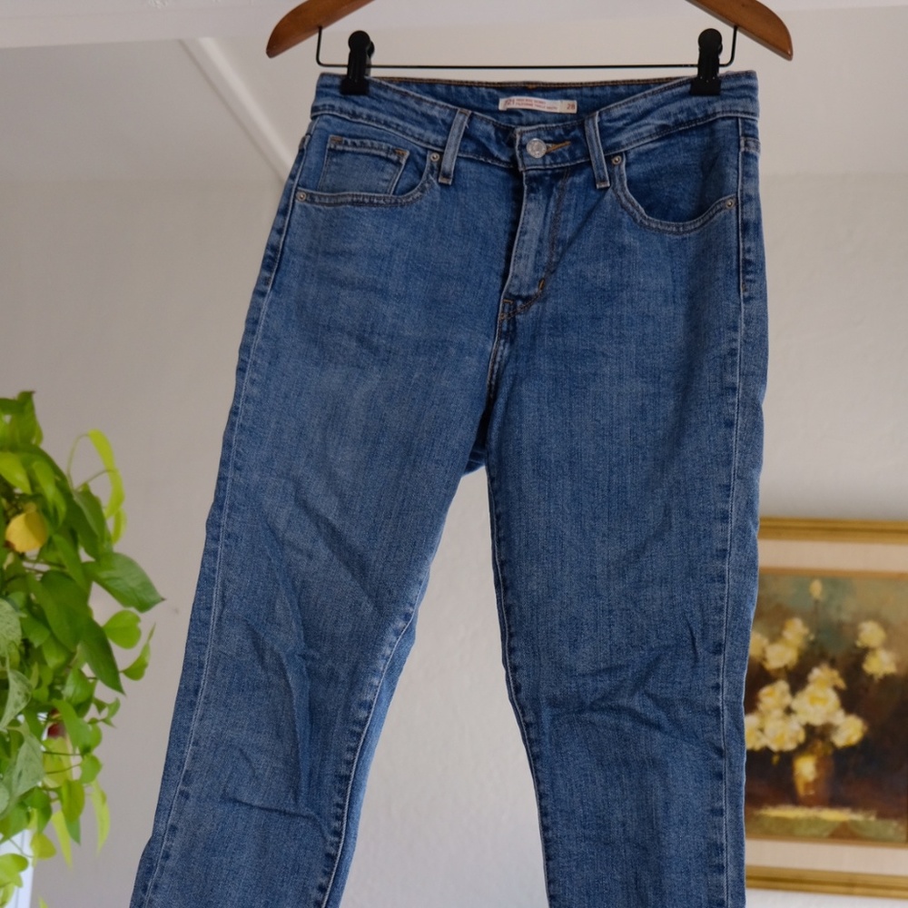 721 High Rise Skinny Jeans with bottom fringe